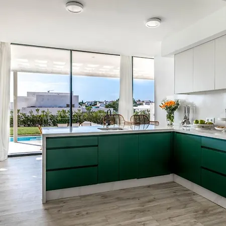 Binibequer Vell Sleeps 7 With Pool Air Con And Wifi فيلة بينيبيكا